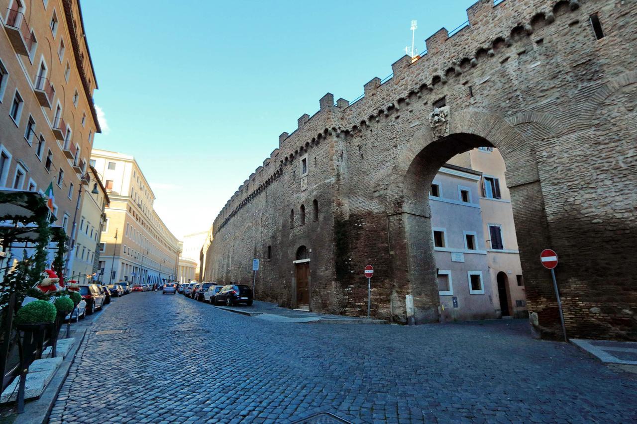 Characteristic Apartment Just Beside The Vatican Rom Exteriör bild